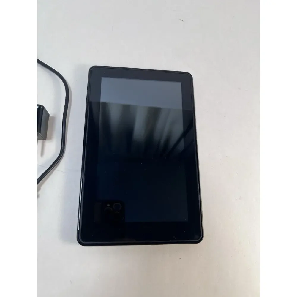 Amazon Kindle Fire D01400 1st Generation WORKS GREAT!